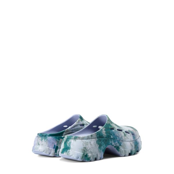 Women's Bryce Slip-on Closed Toe Casual Clogs